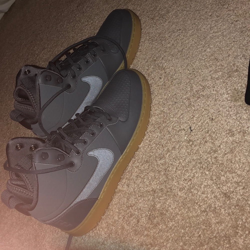Nike high tops